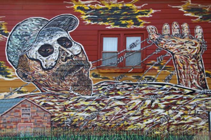 Home of muralist Hector Duarte on Cullerton Street